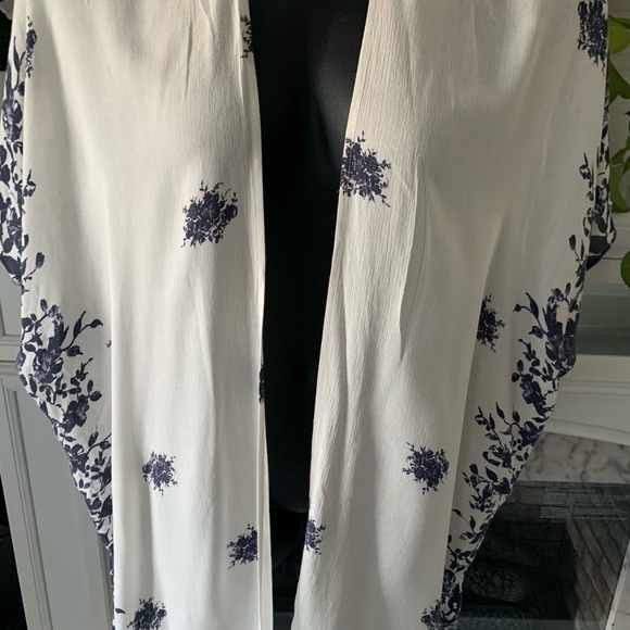 Altar’d State Kimono, Caftán swimsuit cover up flowy boho Vacation boho Sz Small - Picture 4 of 10